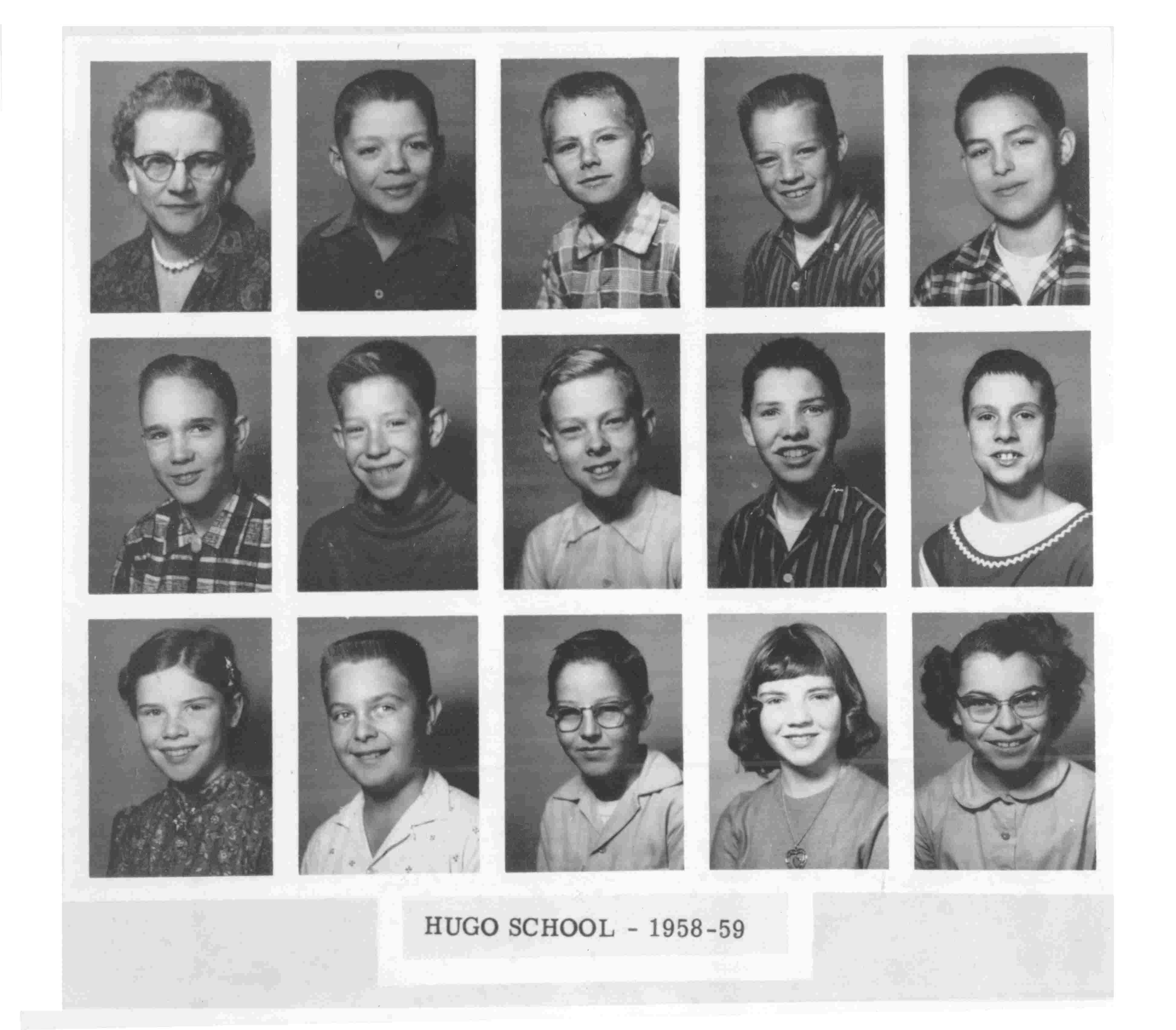 Class Picture 4th & 5th -  1958.jpg (1123518 bytes)