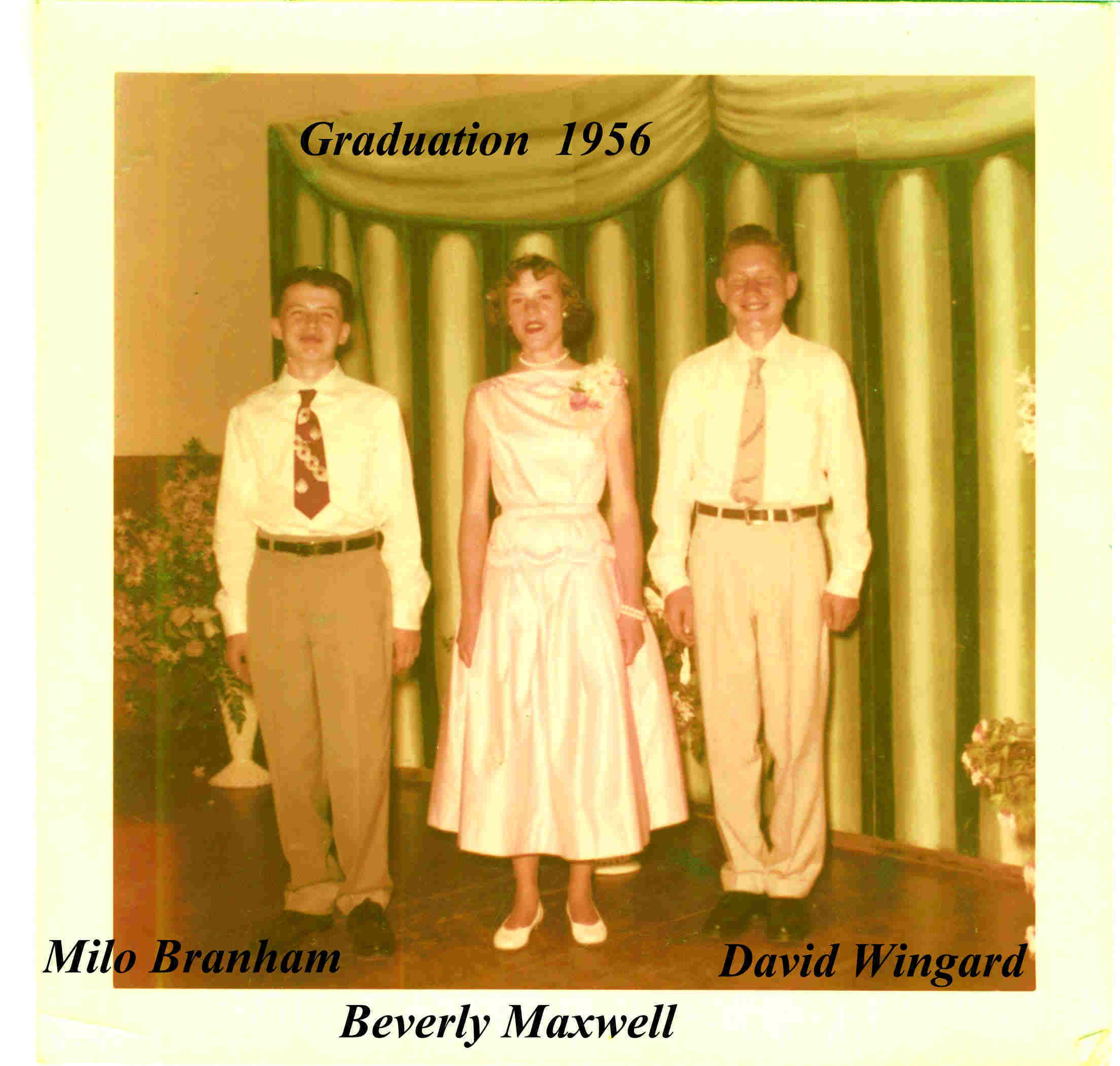 Graduation 1956a.jpg (353780 bytes)