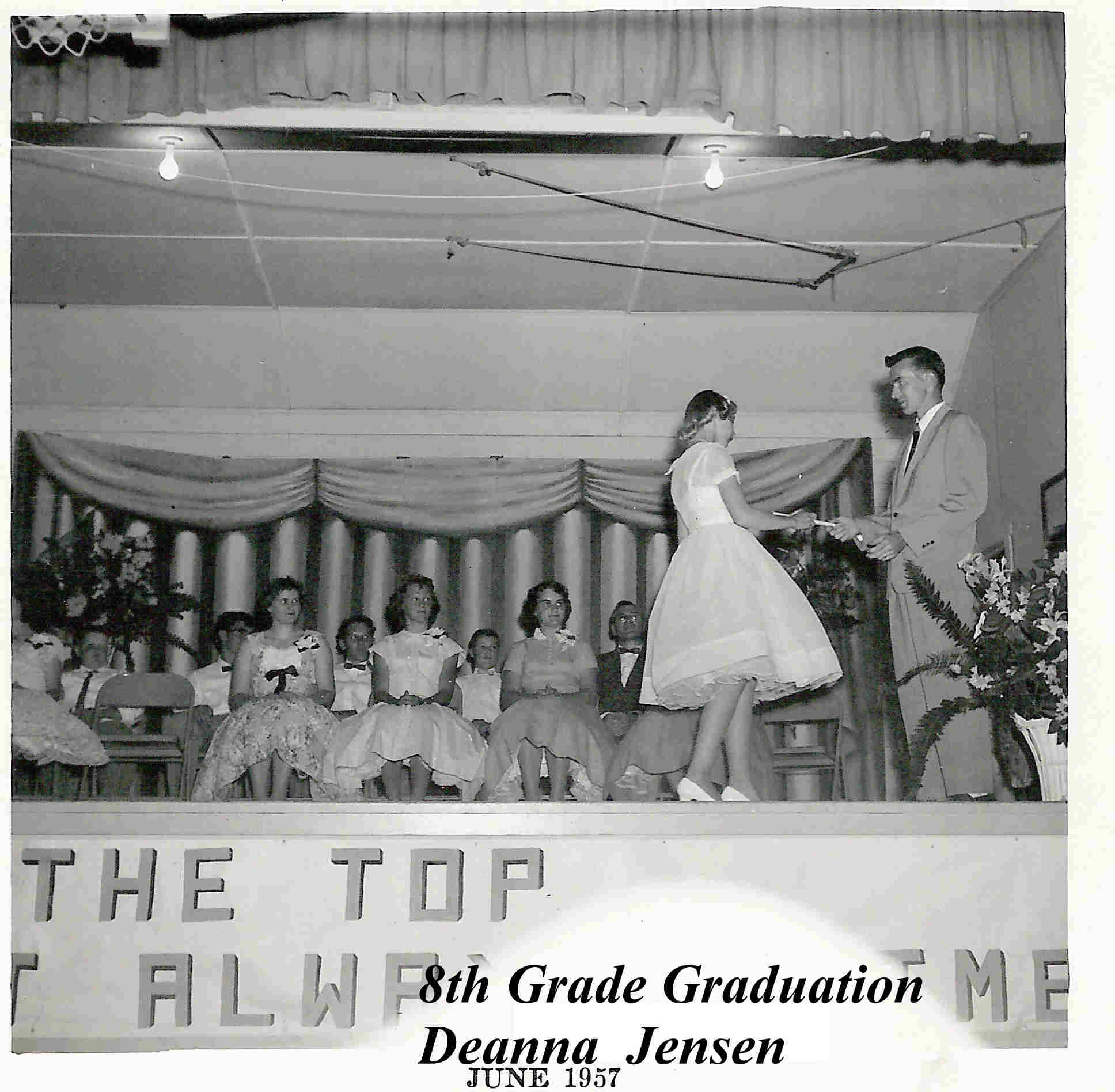 Graduation 1957a.jpg (725145 bytes)